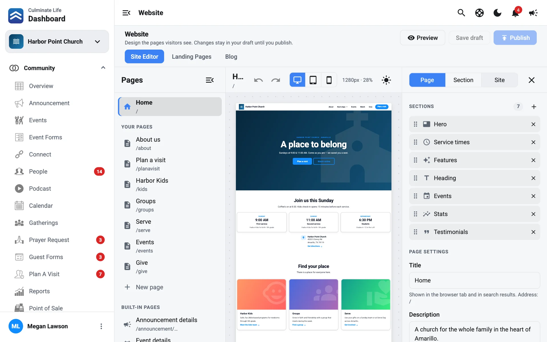 The site editor with the page canvas and the settings panel